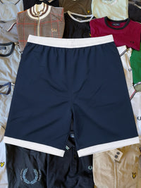 Just Casual Lonsdale London Sportshorts in Marineblau mit weißem elastischem Bund und Beinabschluss