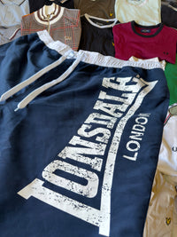 Just Casual Lonsdale London Sportshorts in Marineblau mit weißem Vintage-Logodruck und elastischem Kordelzugbund